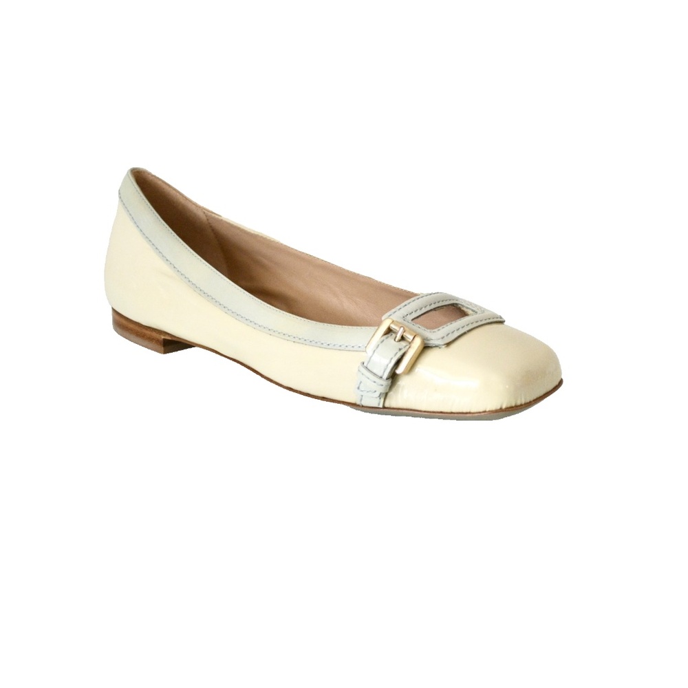NIB EMPORIO ARMANI LEATHER FLATS